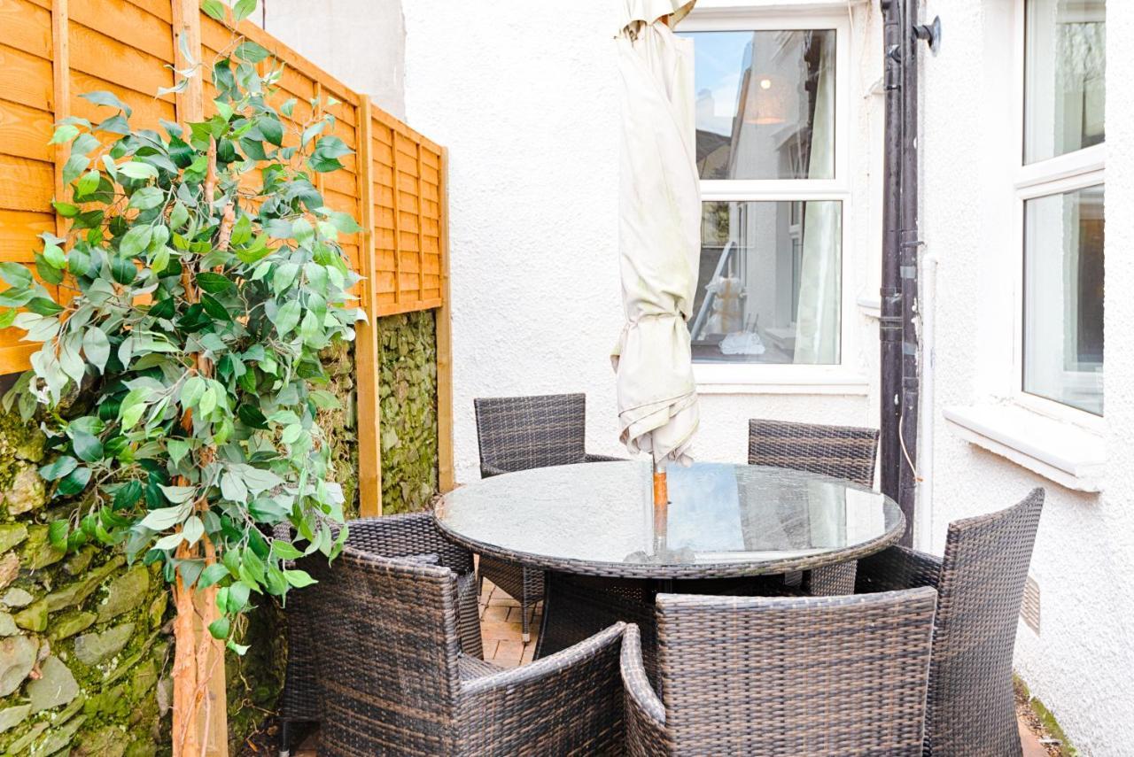Willows-Cardiff Guest House 외부 사진